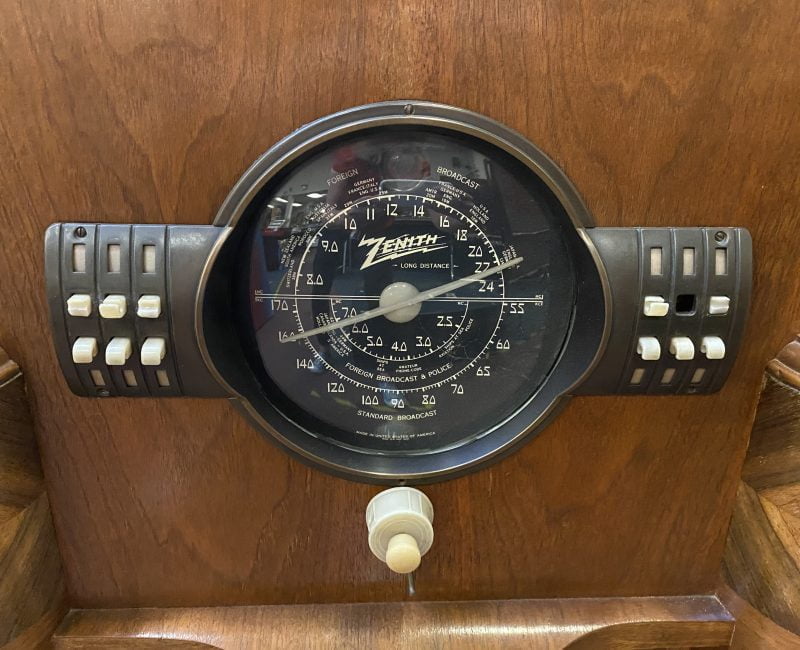 ZENITH RADIOGRAM - NO BACK - Southgate Auction Rooms