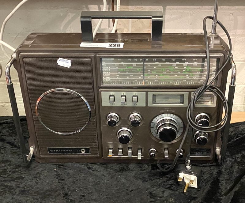 Radio grundig satellit 1400 sl professional - Audio/Video In vendita a Roma