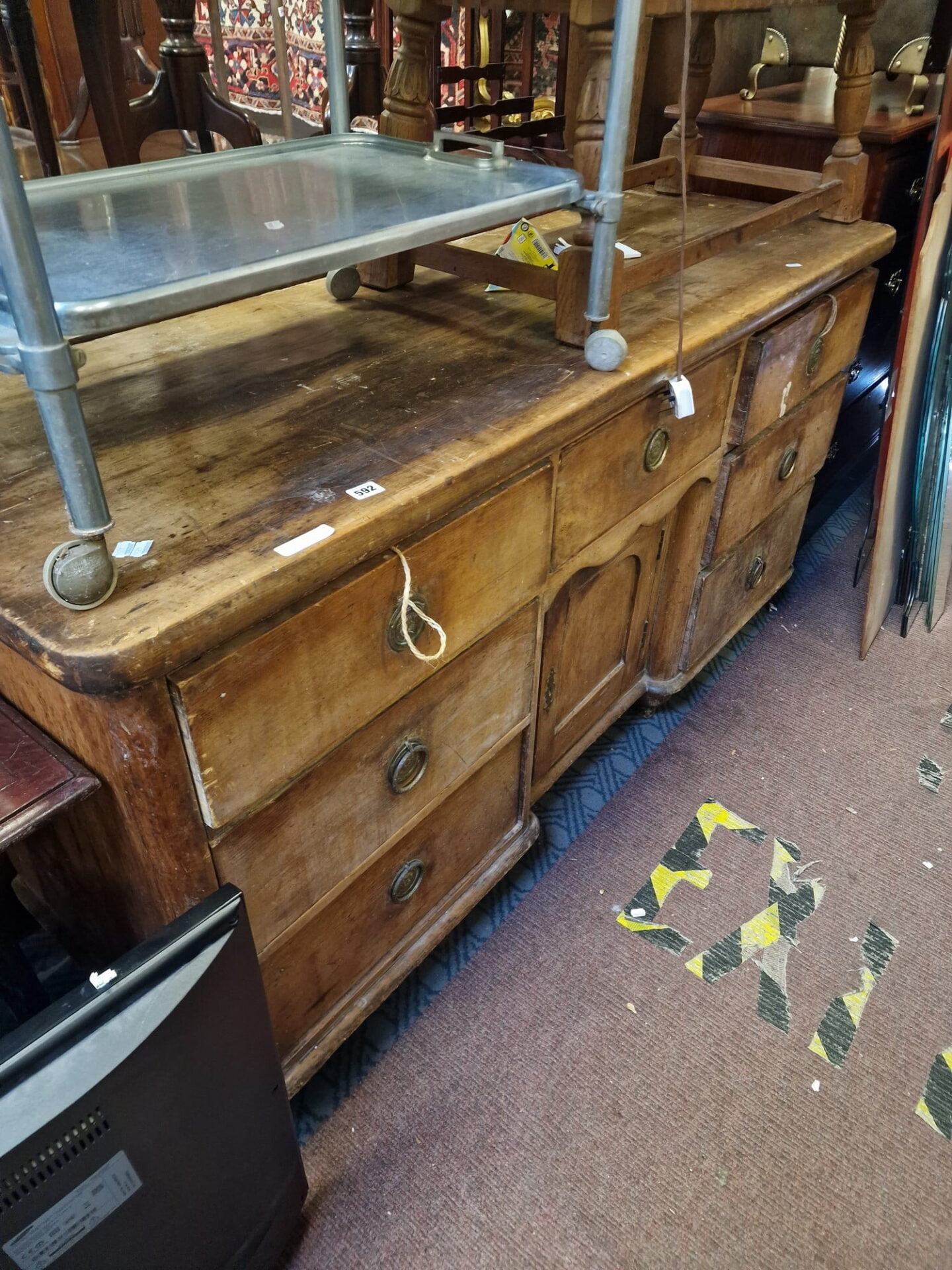 ANTIQUE Southgate Auction Rooms