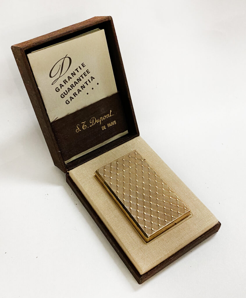 BOXES DUPONT LIGHTER Southgate Auction Rooms
