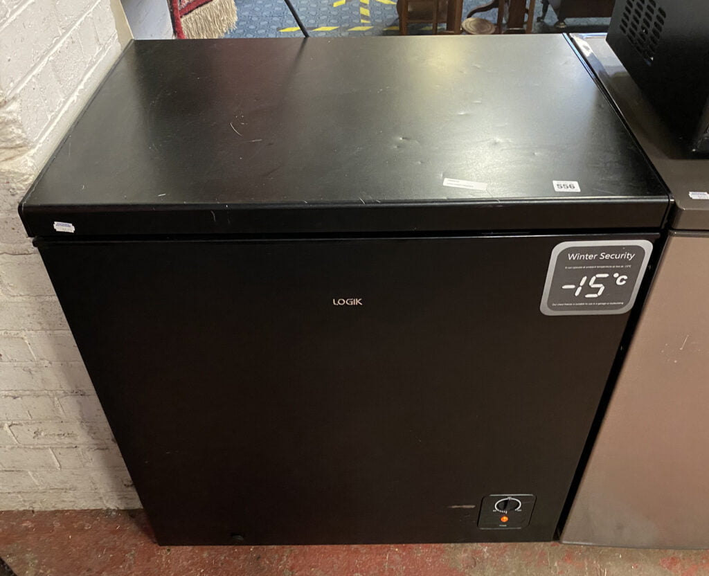 LOGIK CHEST FREEZER Southgate Auction Rooms