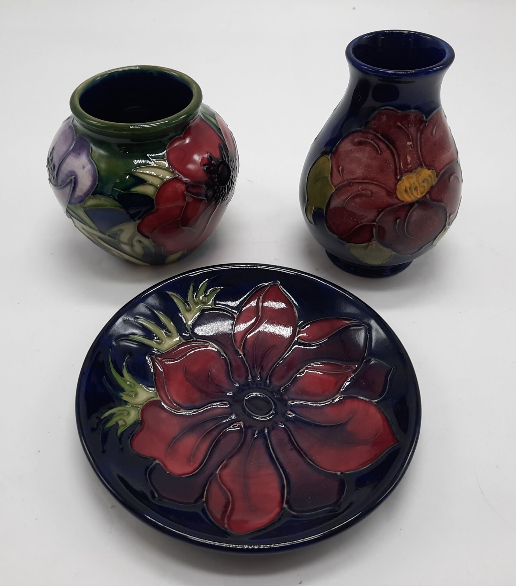 3 PIECES OF MOORCROFT Southgate Auction Rooms