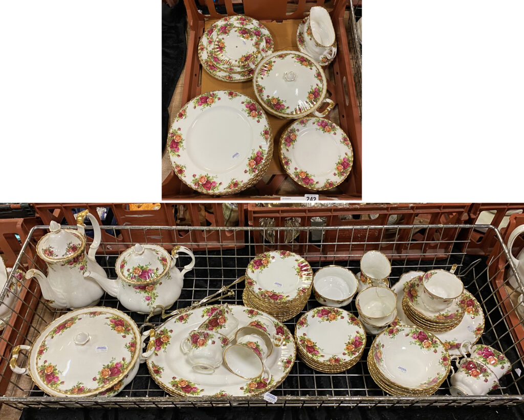 COLLECTION OF OLD COUNTRY ROSE CHINA Southgate Auction Rooms