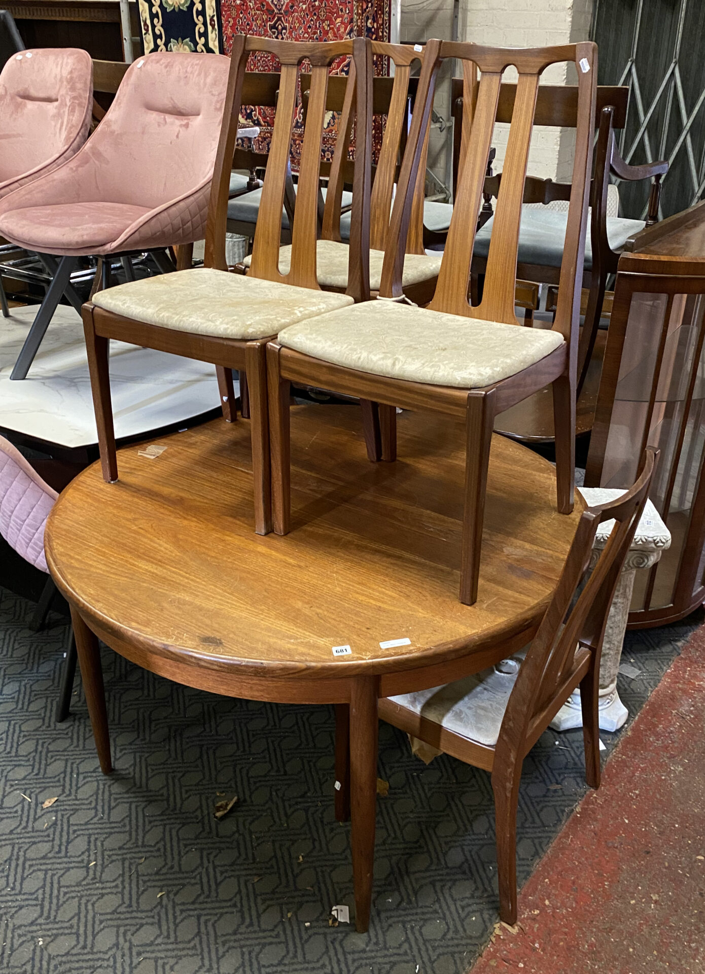 G PLAN TABLE & 4 CHAIRS A/F - Southgate Auction Rooms