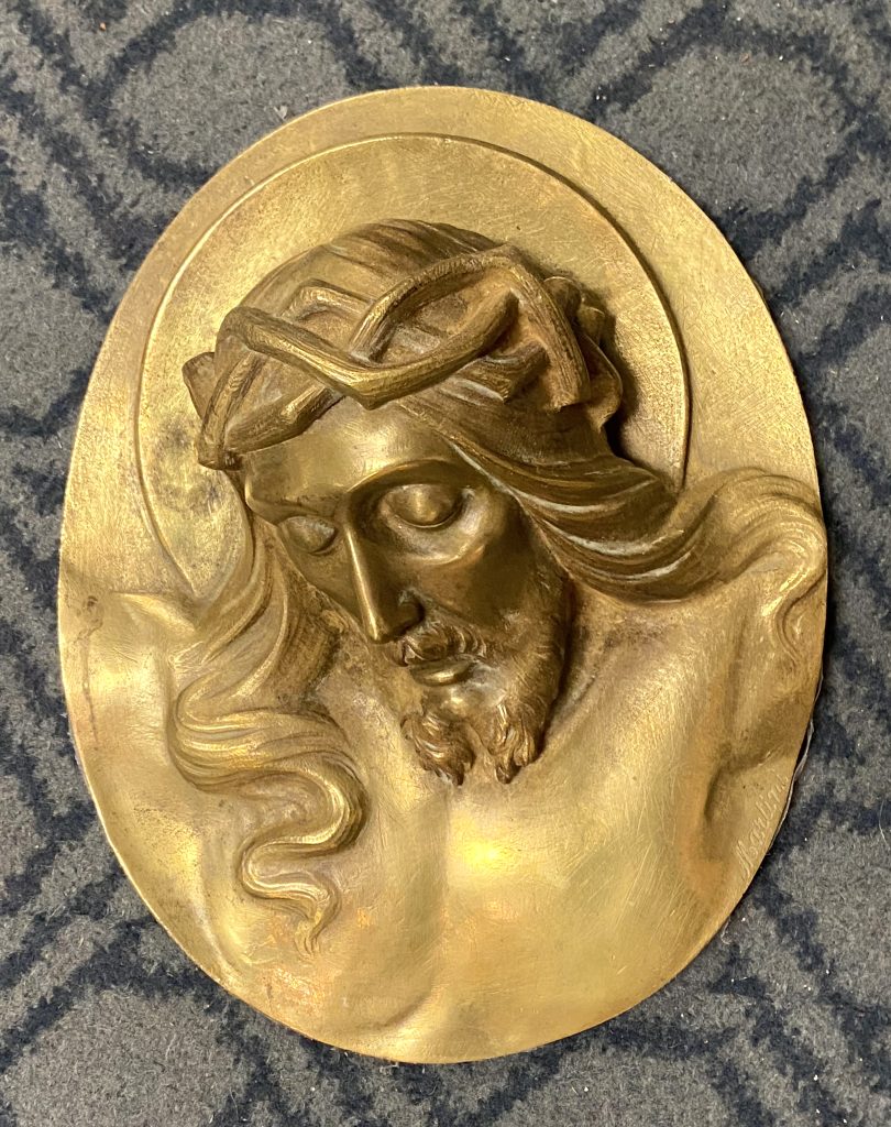 BRONZE WALL HANGING JESUS FIGURE SIGNED MARTNI 23CMS X 18CMS
