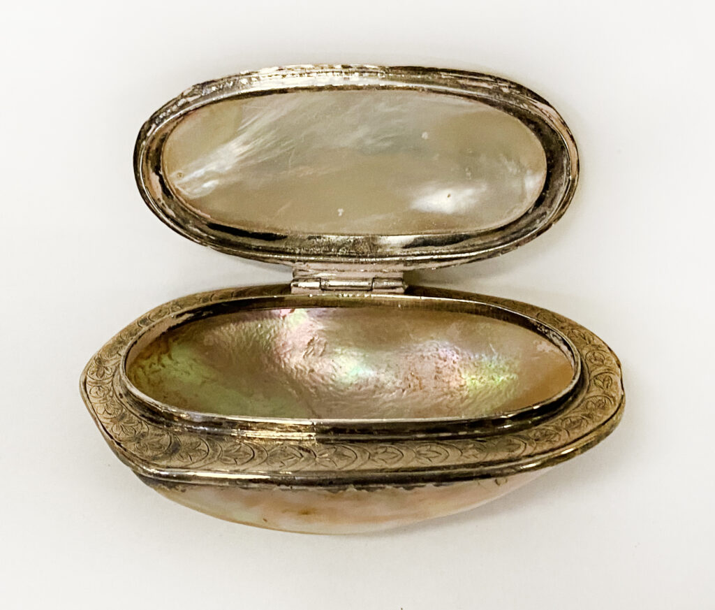Early 20th Century Mother Of Pearl Casket / Box, c.1900.