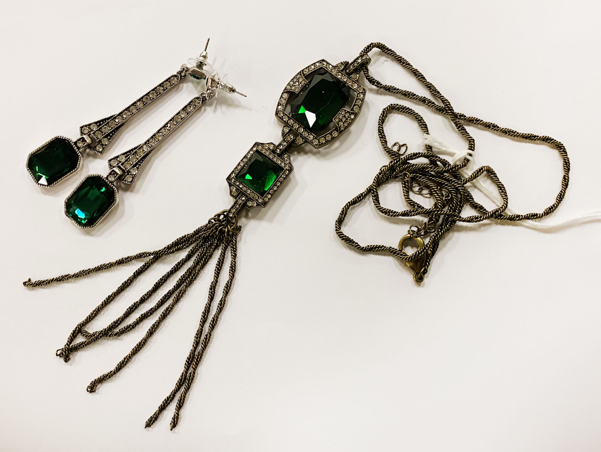 ART DECO STYLE NECKLACE EARRINGS Southgate Auction Rooms art-deco-style-necklace-earrings-southgate-auction-rooms