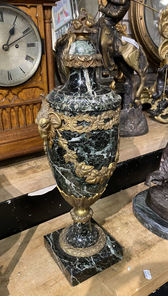 LARGE GREEN MARBLE RAMS HEAD URN - 54 CMS (H) APPROX - Southgate ...