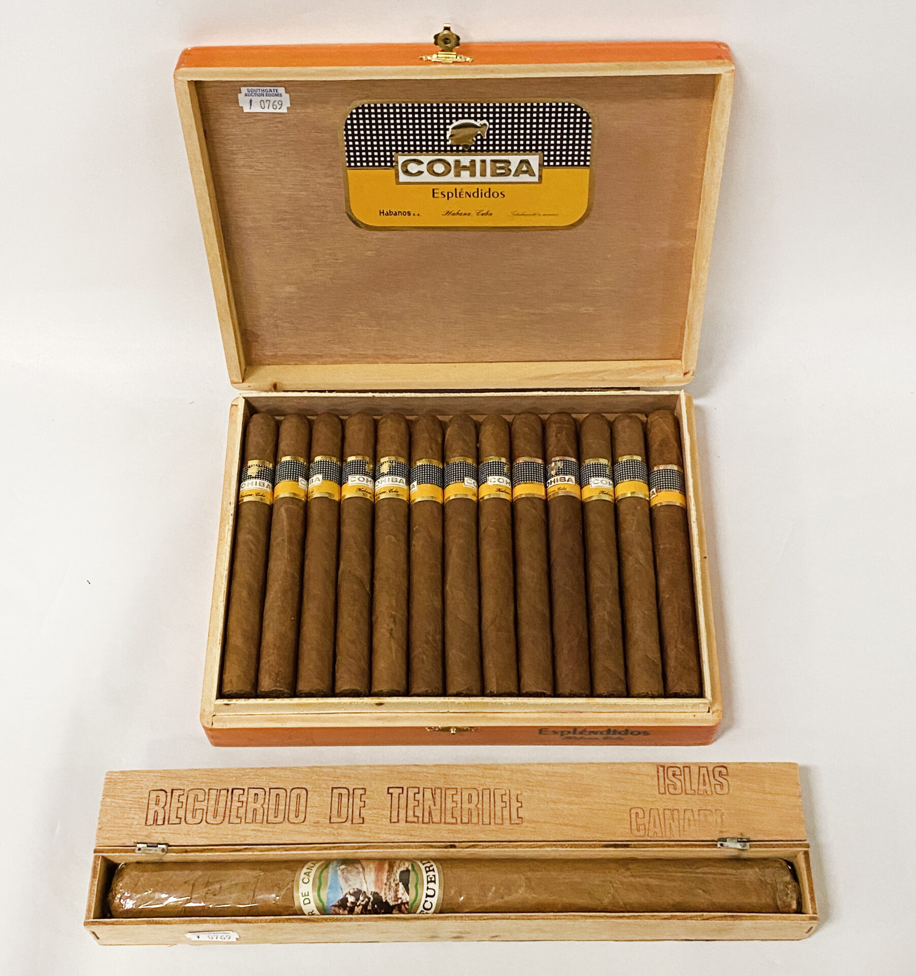 tobacco prices tenerife 2025 BOX OF COHIBA ESPLENDIDOS CIGARS 25 IN BOX & LARGE TENERIFE CIGAR 323CMS  LONG