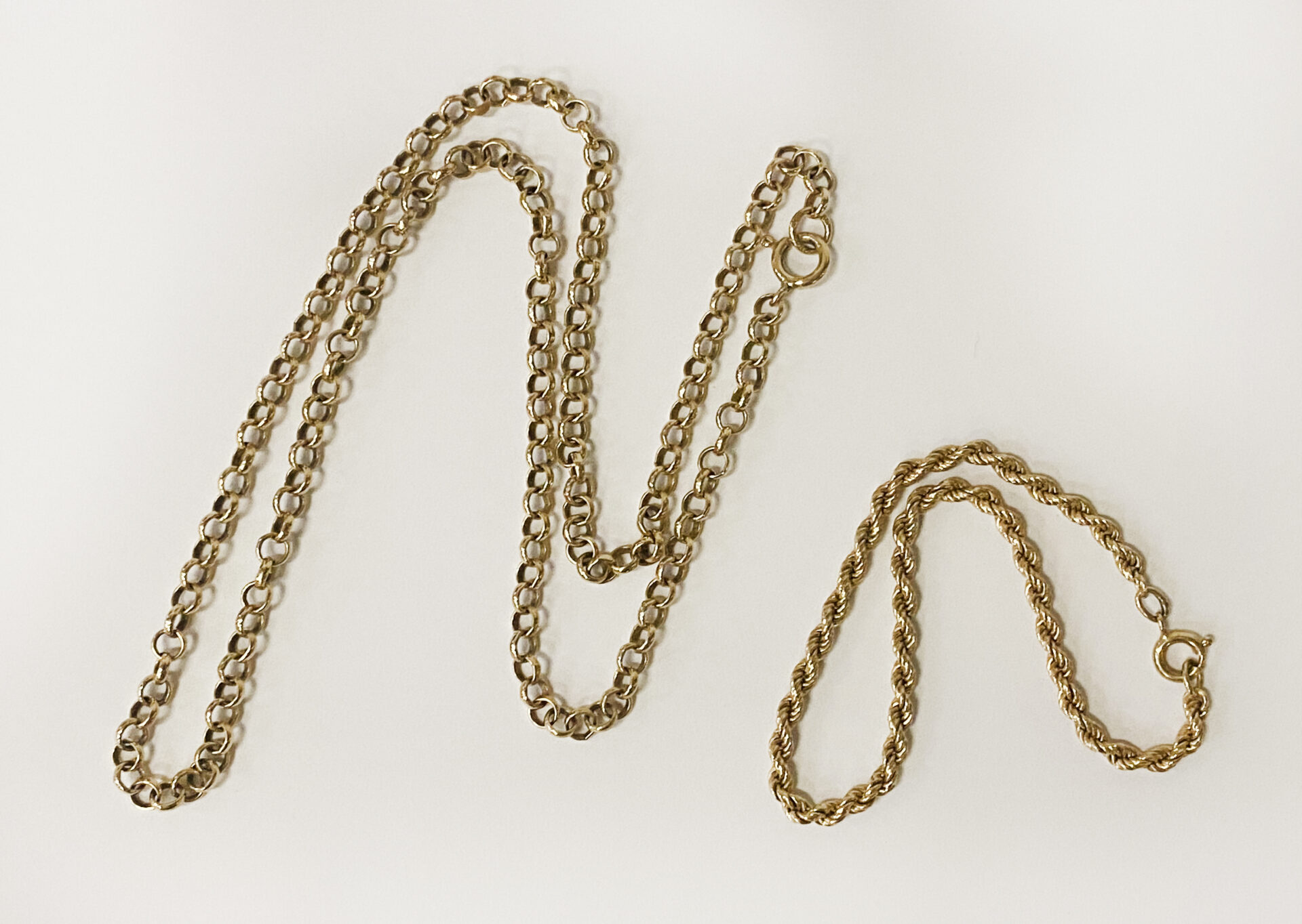 9CT GOLD BELCHER CHAIN & 9CT GOLD ROPE BRACELET 15.7 GRAMS APPROX ...